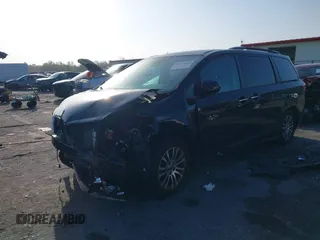 2020 Toyota Sienna XLE Auto Access Seat z VIN 5TDYZ3DC4LS071928, wystawiony jako IAAI lot #41699404 z przebiegiem 82 065 mil mil oraz . Historia ofert i sprzedaży dostępna na DreamBid. Obrazek 2.