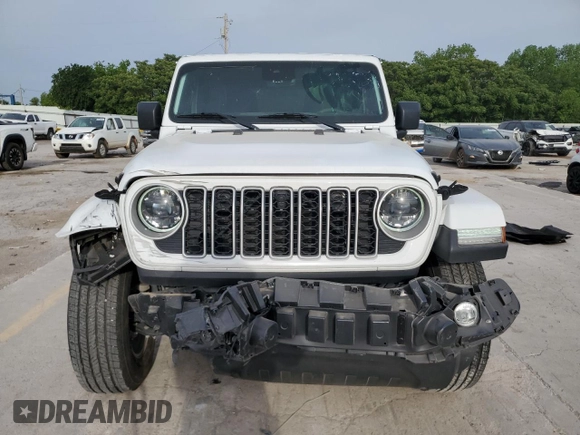 2024 Jeep Wrangler Sahara z VIN 1C4PJXEG8RW264328, wystawiony jako Copart lot #57106615 z przebiegiem 14 890 mil mil oraz Szkoda całkowita • Salvage title. Historia ofert i sprzedaży dostępna na DreamBid. Obrazek 5.
