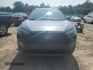 2022 Toyota Corolla Cross LE z VIN 7MUCAAAG7NV020462, wystawiony jako Copart lot #58538145 z przebiegiem 56 595 mil mil oraz Szkoda całkowita • Salvage title. Historia ofert i sprzedaży dostępna na DreamBid. Obrazek 5.