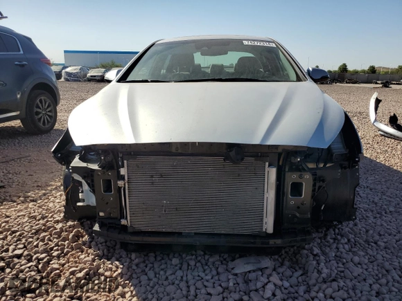 2018 Hyundai Sonata Limited z VIN 5NPE34AFXJH728937, wystawiony jako Copart lot #74272314 z przebiegiem 50 688 mil mil oraz Szkoda całkowita • Salvage title. Historia ofert i sprzedaży dostępna na DreamBid. Obrazek 5.
