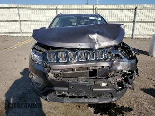 2020 Jeep Compass Latitude with VIN 3C4NJDBB4LT255556, listed as a Copart auction lot 76440714 with 19,102 mi miles and Salvage Title. Bid and sale history available at DreamBid. Image 5.