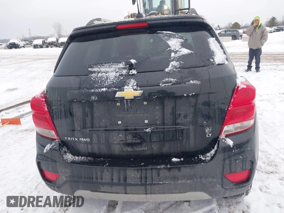 2019 Chevrolet Trax LT with VIN KL7CJPSB6KB925985, listed as a IAAI auction lot 41355118 with 64,054 mi miles. Bid and sale history available at carsss.com. Image 16.