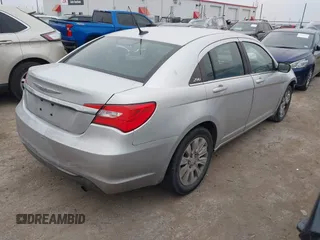 2011 Chrysler 200 LX with VIN 1C3BC4FB3BN522499, listed as a IAAI auction lot 41525816 with 187,610 mi miles. Bid and sale history available at carsss.com. Image 4.
