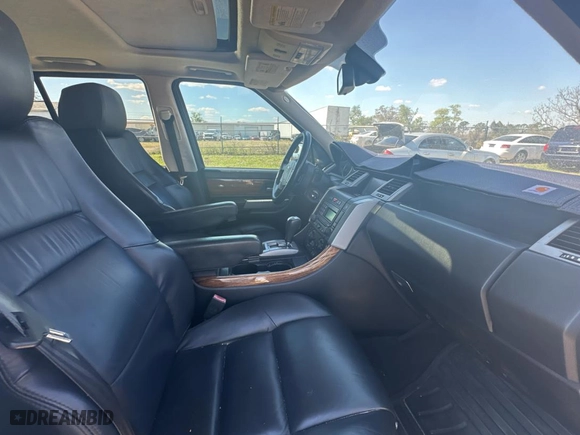 2008 Land Rover Range Rover Sport HSE with VIN SALSK25428A171759, listed as a Copart auction lot 47269335 with 169,102 mi miles and Clean Title. Bid and sale history available at carsss.com. Image 5.