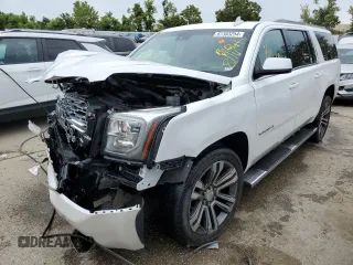 2017 GMC Yukon XL SLT z VIN 1GKS2GKC1HR117844, wystawiony jako Copart lot #67383254 z przebiegiem Nie podano mil oraz Szkoda całkowita • Salvage title. Historia ofert i sprzedaży dostępna na DreamBid. Obrazek 1.