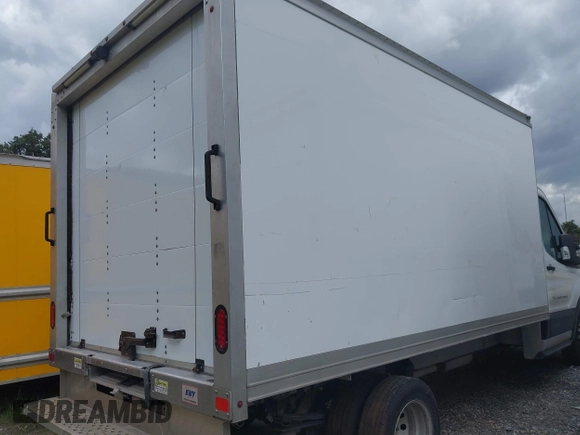 2020 Ford Transit с VIN 1FDBF6Z88LKA32248, выставлен на аукционе IAAI как лот 42589011 с пробегом Не указан миль и . История ставок и продаж доступна на DreamBid. Изображение 4.