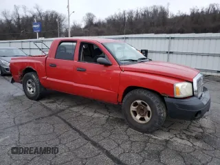 2005 Dodge Dakota ST with VIN 1D7HE28N85S155915, listed as a Copart auction lot 37094164 with Not Provided miles and Salvage Title. Bid and sale history available at carsss.com. Image 4.