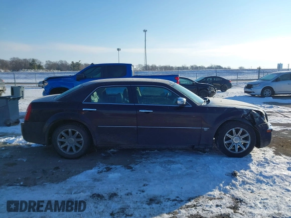 2005 Chrysler 300 with VIN 2C3AA63H65H526016, listed as a IAAI auction lot 41296420 with 136,794 mi miles. Bid and sale history available at carsss.com. Image 13.