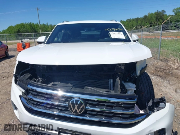 2023 Volkswagen Atlas SE с VIN 1V2KC2CA2PC220778, выставлен на аукционе IAAI как лот 42136136 с пробегом 30 370 миль миль и . История ставок и продаж доступна на DreamBid. Изображение 12.