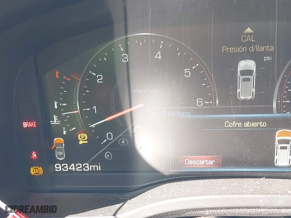 2015 Cadillac Escalade Premium with VIN 1GYS3NKJ1FR553712, listed as a IAAI auction lot 41660900 with 93,423 mi miles. Bid and sale history available at carsss.com. Image 15.
