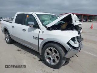 2016 Ram 1500 Laramie z VIN 1C6RR7NM9GS127353, wystawiony jako IAAI lot #42400881 z przebiegiem Nie podano mil oraz . Historia ofert i sprzedaży dostępna na DreamBid. Obrazek 1.