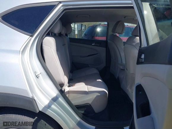 2018 Hyundai Tucson SEL with VIN KM8J3CA4XJU726193, listed as a IAAI auction lot 39087796 with 62,418 mi miles. Bid and sale history available at carsss.com. Image 8.