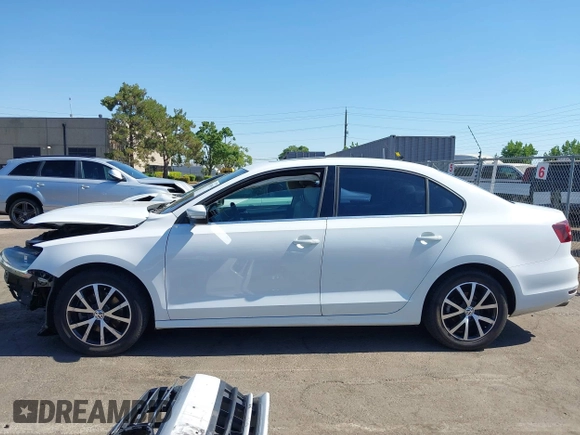 2017 Volkswagen Jetta SE with VIN 3VWDB7AJ7HM209222, listed as a IAAI auction lot 42655859 with 127,468 mi miles and . Bid and sale history available at DreamBid. Image 15.
