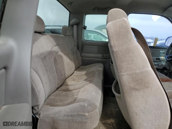 2000 GMC Sierra 1500 SLT with VIN 1GTEC19T2YE237846, listed as a Copart auction lot 44731925 with 391,409 mi miles and Clean Title. Bid and sale history available at carsss.com. Image 10.