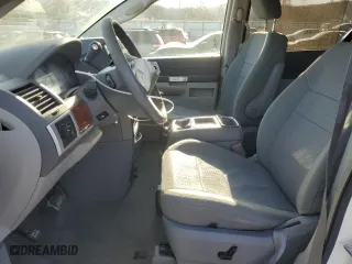 2008 Chrysler Town & Country Touring with VIN 2A8HR54P68R613084, listed as a Copart auction lot 48606775 with 157,751 mi miles and Salvage Title. Bid and sale history available at carsss.com. Image 7.