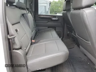 2024 Chevrolet Silverado 3500HD LT z VIN 1GC4YTEY3RF111582, wystawiony jako Copart lot #53868695 z przebiegiem 29 607 mil mil oraz Szkody całkowita. Historia ofert i sprzedaży dostępna na DreamBid. Obrazek 10.