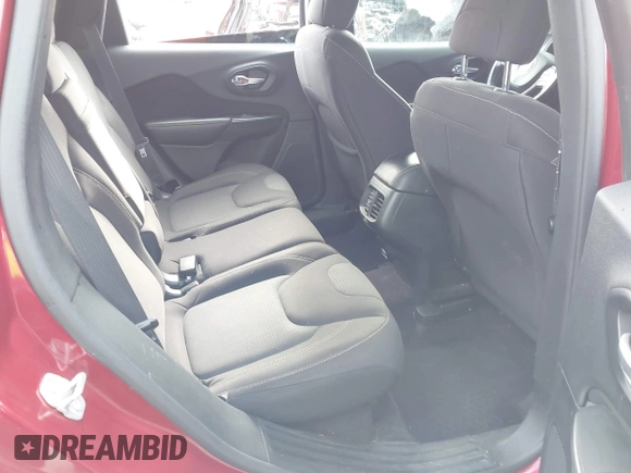 2016 Jeep Cherokee Latitude with VIN 1C4PJLCS1GW239526, listed as a IAAI auction lot 41117287 with 121,928 mi miles. Bid and sale history available at carsss.com. Image 8.
