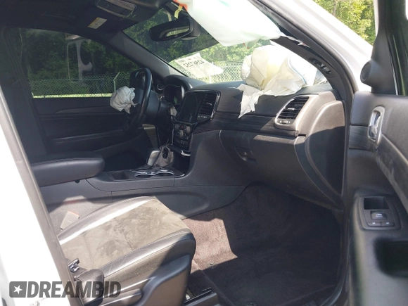 2019 Jeep Grand Cherokee Laredo E with VIN 1C4RJFAG3KC558882, listed as a IAAI auction lot 42567252 with Not provided miles and . Bid and sale history available at DreamBid. Image 5.