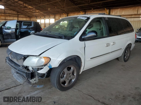 2002 Dodge Caravan ES with VIN 2B8GP54L42R778771, listed as a Copart auction lot 82879134 with 231,546 mi miles and Salvage Title. Bid and sale history available at carsss.com. Image 1.