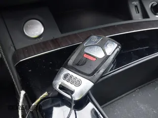 2024 Audi Q5 S line Premium Plus with VIN WA1EAAFY4R2034203, listed as a IAAI auction lot 41788489 with 33,966 mi miles. Bid and sale history available at carsss.com. Image 11.