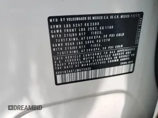 2018 Volkswagen Tiguan S z VIN 3VV1B7AX1JM072635, wystawiony jako Copart lot #58413425 z przebiegiem 79 514 mil mil oraz Szkoda całkowita • Salvage title. Historia ofert i sprzedaży dostępna na DreamBid. Obrazek 13.