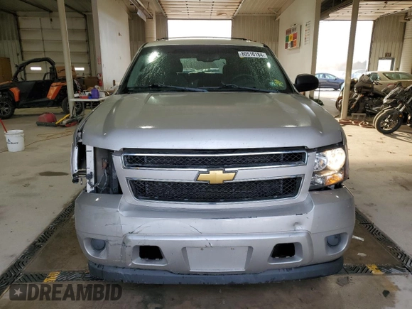 2008 Chevrolet Suburban Commercial with VIN 3GNGK26K28G309111, listed as a Copart auction lot 80510184 with 140,242 mi miles and Salvage Title. Bid and sale history available at carsss.com. Image 5.