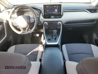 2020 Toyota RAV4 XLE with VIN JTMP1RFV2LD056442, listed as a Copart auction lot 51305755 with 134,357 mi miles and Salvage Title. Bid and sale history available at carsss.com. Image 8.