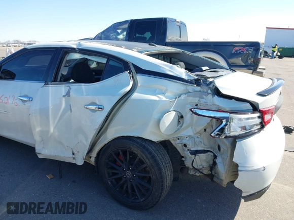 2018 Nissan Maxima SR with VIN 1N4AA6AP7JC407982, listed as a IAAI auction lot 41960196 with 63,969 mi miles. Bid and sale history available at carsss.com. Image 6.
