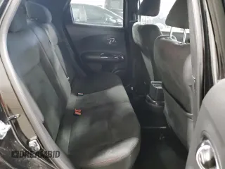 2015 Nissan Juke SL z VIN JN8AF5MV8FT559216, wystawiony jako Copart lot #56186105 z przebiegiem 105 181 mil mil oraz Szkody całkowita. Historia ofert i sprzedaży dostępna na DreamBid. Obrazek 11.