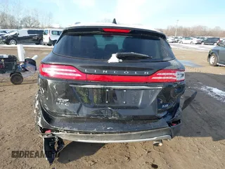2019 Lincoln MKC Reserve with VIN 5LMTJ3DH1KUL01408, listed as a IAAI auction lot 41396256 with 75,769 mi miles. Bid and sale history available at carsss.com. Image 16.