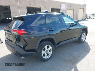 2020 Toyota RAV4 Hybrid XLE с VIN 2T3RWRFV0LW052144, выставлен на аукционе IAAI как лот 41941758 с пробегом 53 725 миль миль и . История ставок и продаж доступна на DreamBid. Изображение 4.