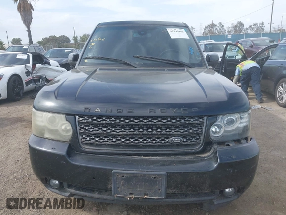 2012 Land Rover Range Rover HSE z VIN SALME1D40CA376517, wystawiony jako IAAI lot #42248985 z przebiegiem 101 005 mil mil oraz . Historia ofert i sprzedaży dostępna na DreamBid. Obrazek 13.