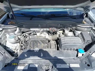 2018 Volkswagen Atlas SE with VIN 1V2LR2CA7JC524893, listed as a IAAI auction lot 41876288 with 153,758 mi miles and . Bid and sale history available at DreamBid. Image 10.