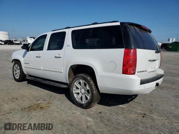 2014 GMC Yukon XL SLT with VIN 1GKS2KE70ER226972, listed as a Copart auction lot 70776944 with 234,145 mi miles and Salvage Title. Bid and sale history available at carsss.com. Image 2.