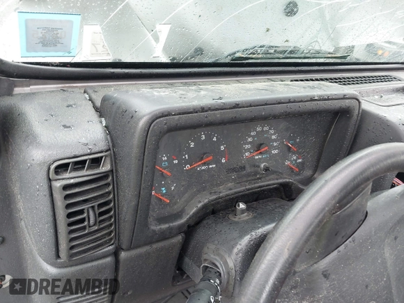 2003 Jeep Wrangler X with VIN 1J4FA39S13P363135, listed as a IAAI auction lot 42275729 with 178,138 mi miles and . Bid and sale history available at DreamBid. Image 15.