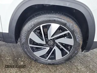 2024 Volkswagen Atlas SE с VIN 1V2HR2CA9RC564720, выставлен на аукционе IAAI как лот 42774211 с пробегом 22 207 миль миль и . История ставок и продаж доступна на DreamBid. Изображение 48.