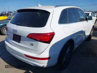 2014 Audi Q5 Premium Plus z VIN WA1CMAFP0EA067186, wystawiony jako IAAI lot #42341367 z przebiegiem 109 463 mil mil oraz . Historia ofert i sprzedaży dostępna na DreamBid. Obrazek 4.