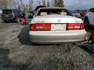 1997 Lexus ES 300 Luxury Sport Sdn with VIN JT8BF22GXV0045837, listed as a Copart auction lot 75062524 with 294,766 mi miles and Salvage Title. Bid and sale history available at carsss.com. Image 6.