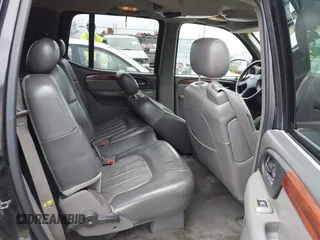 2003 GMC Envoy XL SLE with VIN 1GKES16S436167921, listed as a IAAI auction lot 42028489 with 226,750 mi miles. Bid and sale history available at carsss.com. Image 8.