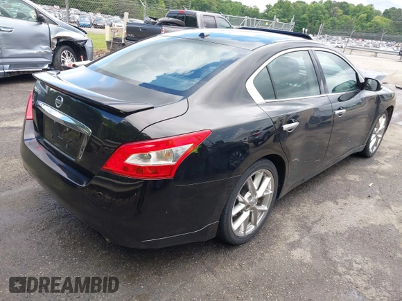 2010 Nissan Maxima SV z VIN 1N4AA5AP1AC823701, wystawiony jako IAAI lot #42257488 z przebiegiem 216 934 mil mil oraz . Historia ofert i sprzedaży dostępna na DreamBid. Obrazek 4.