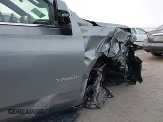2023 Chevrolet Tahoe LT z VIN 1GNSKNKD5PR186843, wystawiony jako IAAI lot #41288404 z przebiegiem 38 690 mil mil oraz . Historia ofert i sprzedaży dostępna na DreamBid. Obrazek 18.