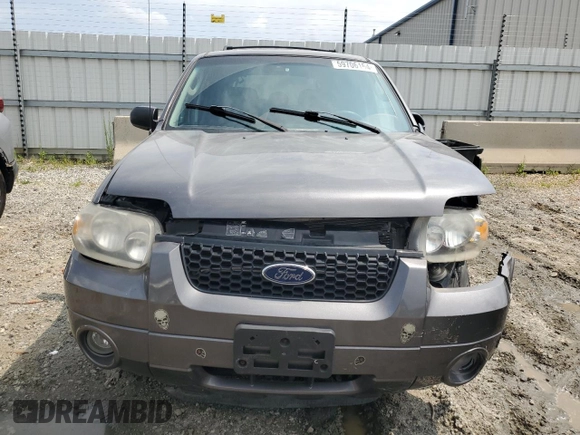 2005 Ford Escape Limited with VIN 1FMYU04115KA63383, listed as a Copart auction lot 59706164 with 212,167 mi miles and Salvage Title. Bid and sale history available at carsss.com. Image 5.