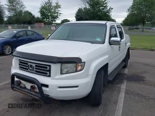 2008 Honda Ridgeline RT z VIN 2HJYK162X8H540132, wystawiony jako IAAI lot #42796783 z przebiegiem 226 779 mil mil oraz . Historia ofert i sprzedaży dostępna na DreamBid. Obrazek 2.