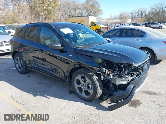 2024 Ford Escape ST-Line with VIN 1FMCU0MZ9RUA20923, listed as a IAAI auction lot 40926247 with 3,693 mi miles and . Bid and sale history available at DreamBid. Image 1.
