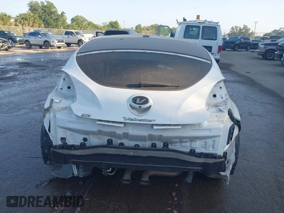 2017 Hyundai Veloster with VIN KMHTC6AD2HU312538, listed as a IAAI auction lot 42128452 with 1 mi miles. Bid and sale history available at carsss.com. Image 15.