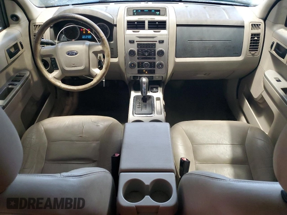 2008 Ford Escape Hybrid z VIN 1FMCU49H88KC22475, wystawiony jako Copart lot #56979175 z przebiegiem 213 622 mil mil oraz Nie do naprawy • Non repairable. Historia ofert i sprzedaży dostępna na DreamBid. Obrazek 8.