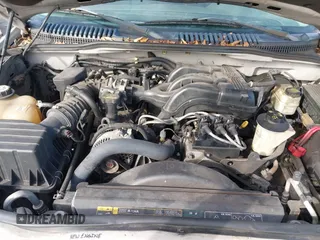 2005 Ford Explorer XLS z VIN 1FMZU62K75UA46403, wystawiony jako IAAI lot #41437737 z przebiegiem 198 356 mil mil oraz . Historia ofert i sprzedaży dostępna na DreamBid. Obrazek 10.