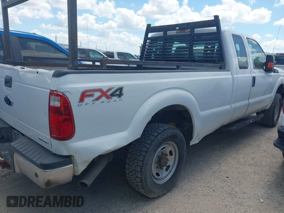 2015 Ford F-250 XLT with VIN 1FT7X2B63FEB54334, listed as a IAAI auction lot 42570798 with 288,832 mi miles and . Bid and sale history available at DreamBid. Image 4.