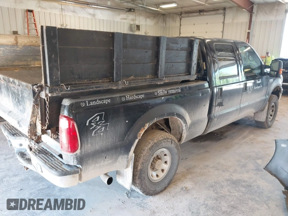 2002 Ford F-250 XL with VIN 1FTNW21F82EA71892, listed as a IAAI auction lot 42573538 with 409,991 mi miles and . Bid and sale history available at DreamBid. Image 4.