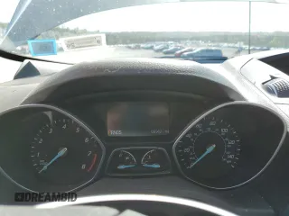 2016 Ford Escape SE z VIN 1FMCU9GX0GUC72104, wystawiony jako Copart lot #54232485 z przebiegiem 89 827 mil mil oraz Szkody całkowita. Historia ofert i sprzedaży dostępna na DreamBid. Obrazek 9.